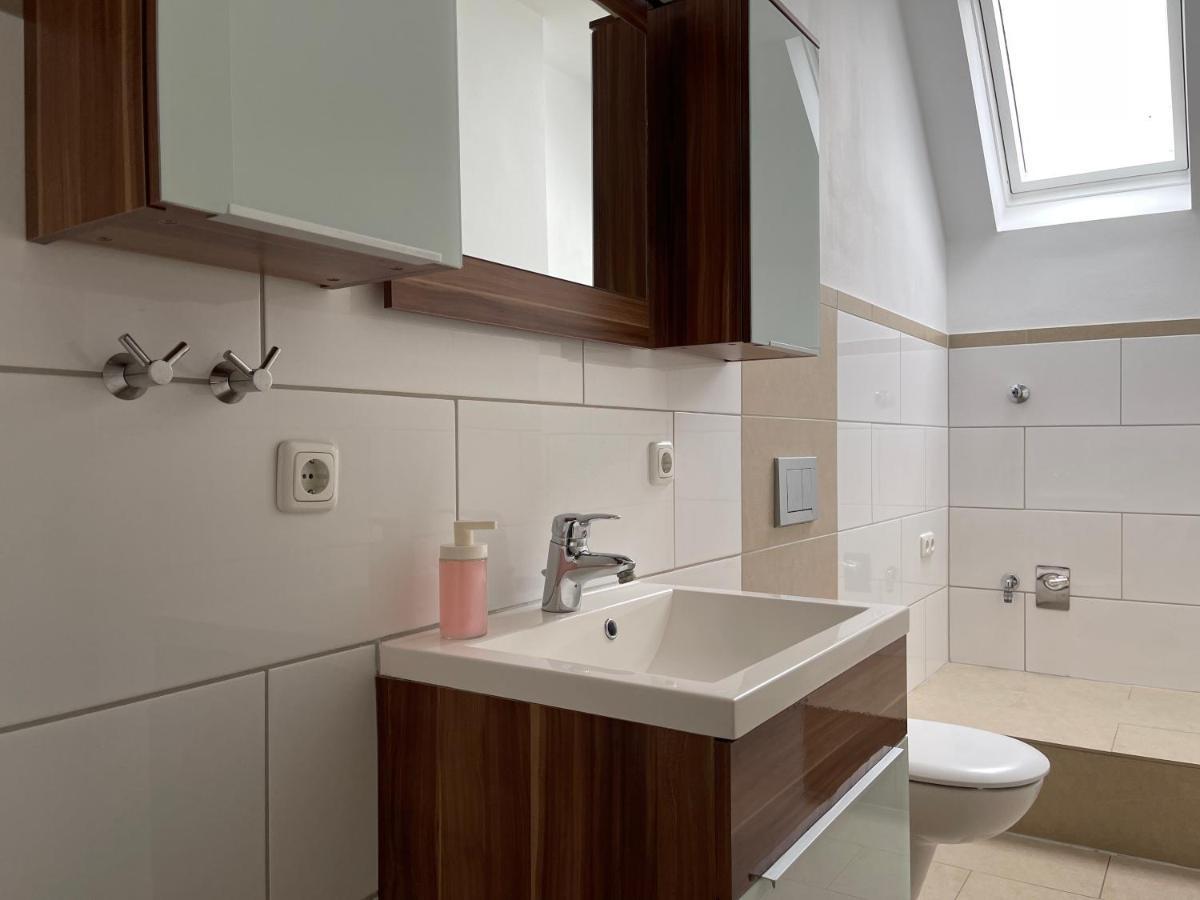 Apartment For Fitters I Schuetzenstr 4-12 *